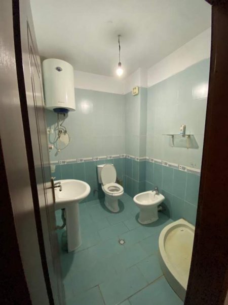 Tirane, shitet apartament 1+1+BLK Kati 2, 83 m² 82.750 Euro (Astir)