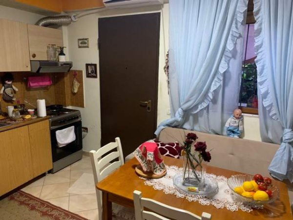 Tirane, shitet apartament 1+1 Kati 1, 60 m² 52.000 Euro (Kinostudio)