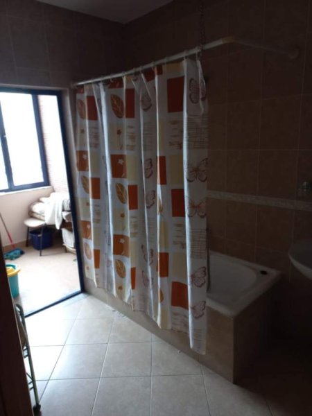 Tirane, jepet me qera apartament 2+1+BLK Kati 4, 100 m² 600 Euro