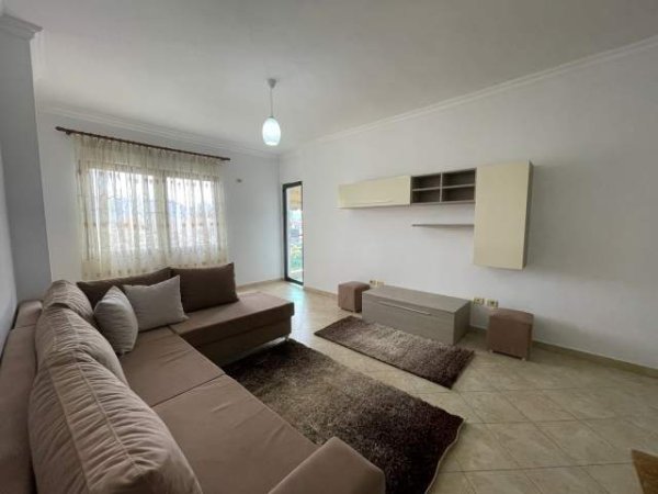 Jepet me qera apartament 2+1, Tirane / 350 Euro- i diskutueshem
