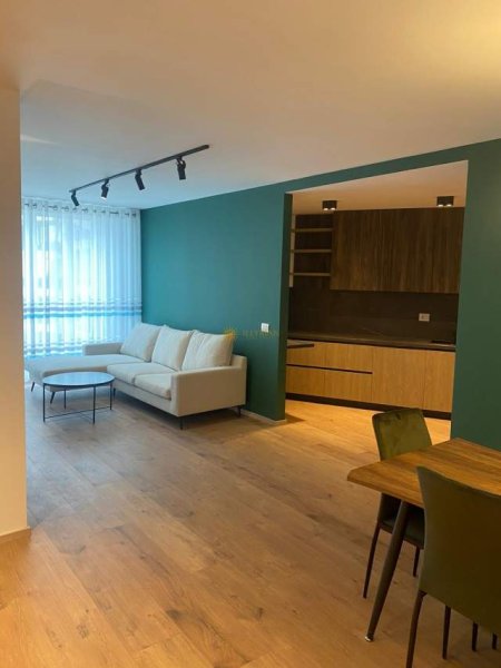 Tirane, jepet me qera apartament 2+1+BLK Kati 3, 87 m² 550 Euro