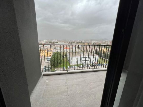 Tirane, jepet me qera apartament 1+1 Kati 9, 67 m² 380 Euro (Rruga "Kongresi i Manastirit")