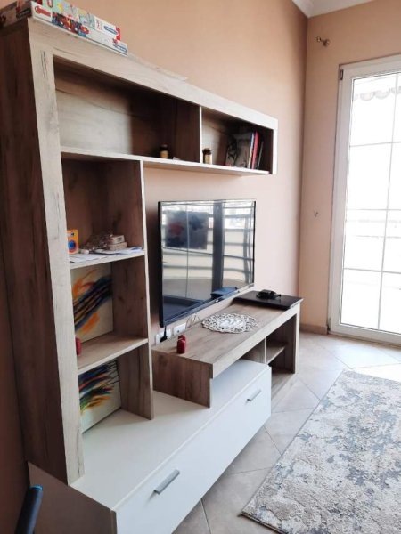Tirane, jepet me qera apartament 1+1+BLK Kati 7, 74 m² 35.000 Leke (rruga Stavri Themeli)