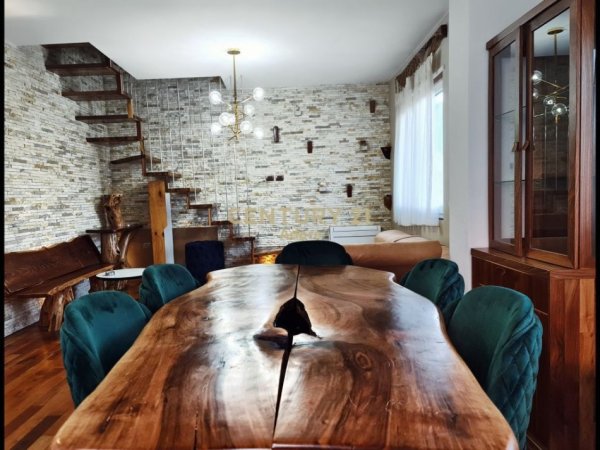 Tirane, jepet me qera apartament duplex 2+1+Aneks+Ballkon Kati 3, 114 m² 600 € (Kopshti Botanik)