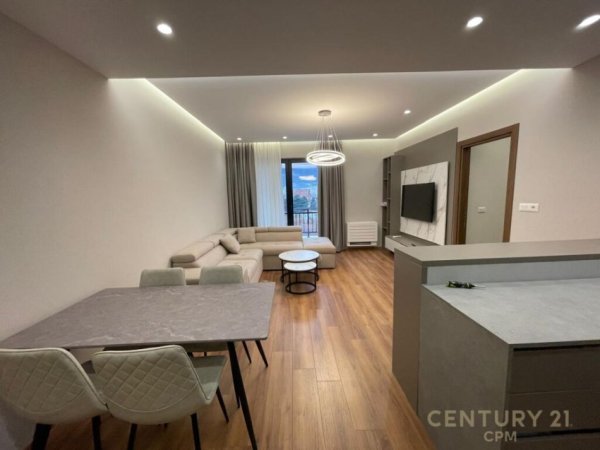 Tirane, jepet me qera apartament 2+1+Aneks+Ballkon Kati 9, 100 m² 830 € (Farmacia 10)