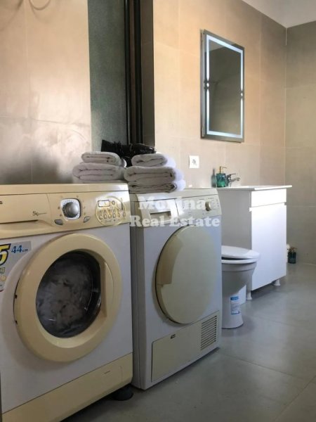 Tirane, jepet me qera apartament 2+1+Ballkon Kati 5, 100 m² 750 € (Rruga e Dibres- Kompeleksi Halili)