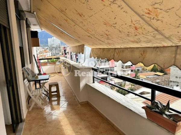 Tirane, jepet me qera apartament 2+1+Ballkon Kati 5, 100 m² 750 € (Rruga e Dibres- Kompeleksi Halili)