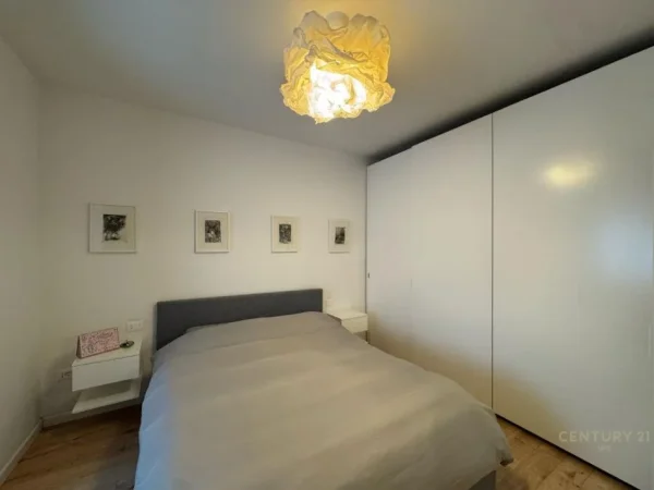Tirane, jepet me qera apartament 1+1+Aneks+Ballkon Kati 4, 58 m² 650 € (Myslym Shyri)