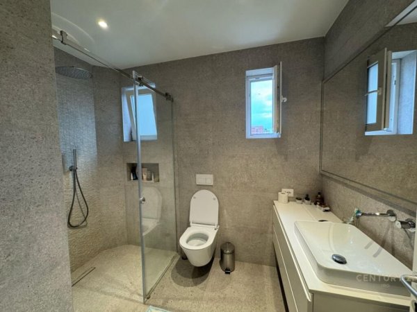 Tirane, jepet me qera apartament 1+1+Aneks+Ballkon Kati 4, 58 m² 650 € (Myslym Shyri)