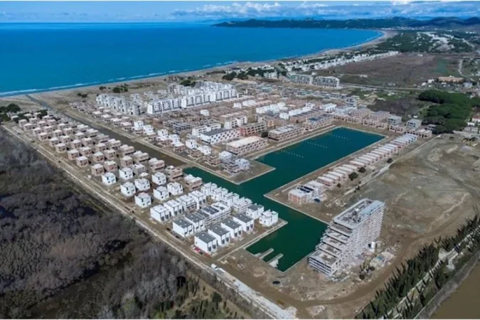 Durres, shitet apartament , 155 m² 750.000 € (SHESIM VILE TURQUOISE MARINA!)