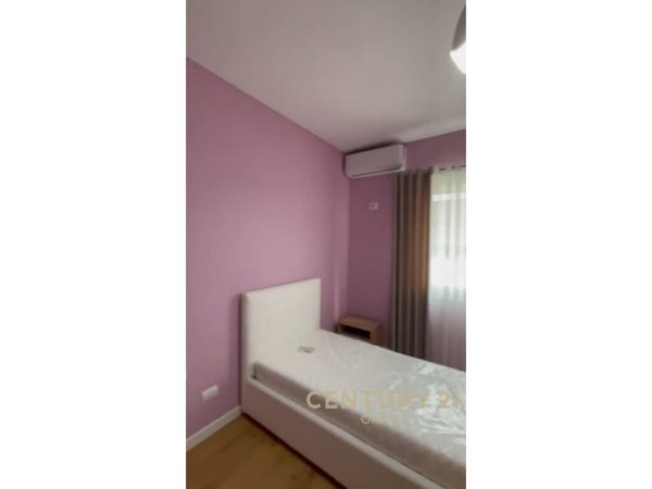 Tirane, jepet me qera apartament 2+1+Aneks+Ballkon Kati 2, 123 m² 1.000 € (KOPSHTI BOTANIK)