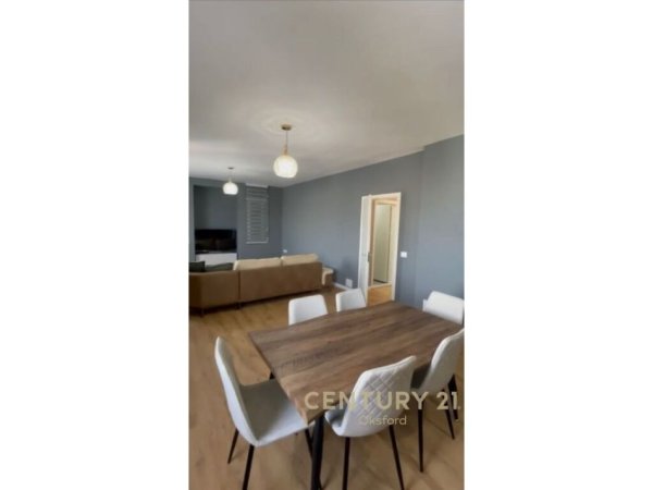 Tirane, jepet me qera apartament 2+1+Aneks+Ballkon Kati 2, 123 m² 1.000 € (KOPSHTI BOTANIK)