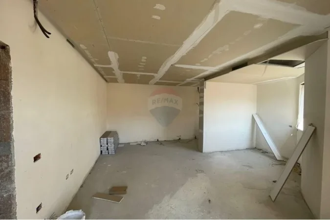 Tirane, shes apartament 2+1 Kati 6, 117 m² 288.000 € (Rruga e Durrsit)