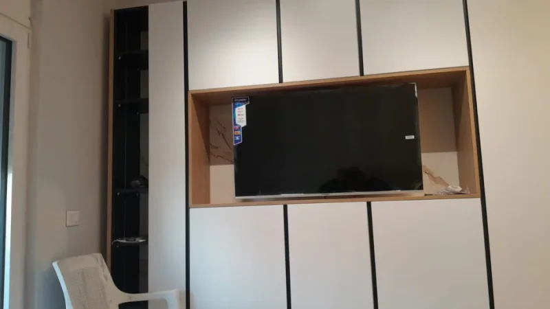 Tirane, jepet me qera apartament 1+1 Kati 3, 700 € (Bulevardi Zogu i pare)