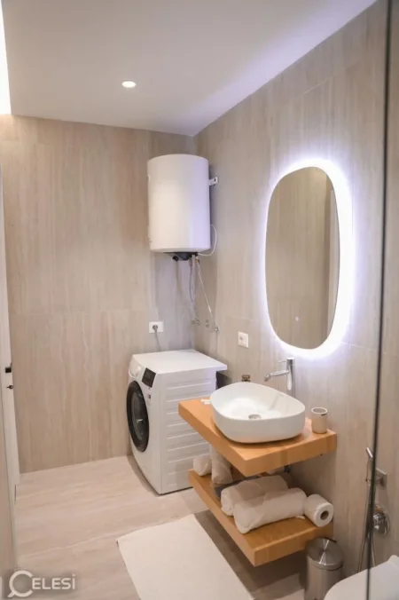 Tirane, jepet me qera garsonier Kati 7, 40 m² 550 € (ASTIR)