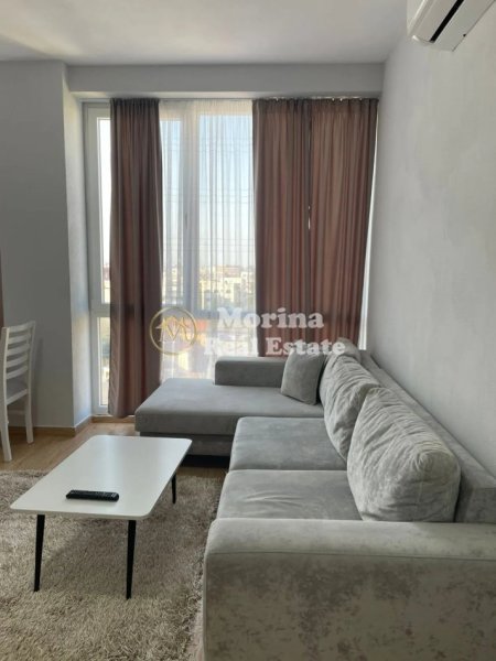 Tirane, jepet me qera apartament 1+1+Ballkon Kati 8, 65 m² 500 € (Qender)