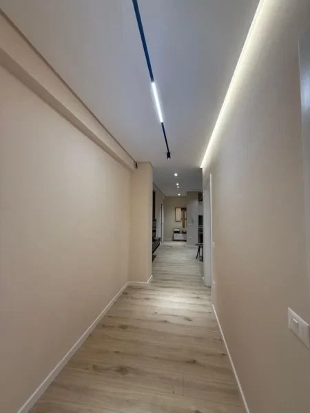 JEPET ME QERA 2+1+POST PARKIMI NE ALI DEM , I PABANUAR ME PARE