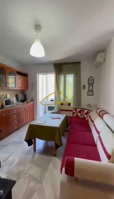 Tirane, jepet me qera apartament 2+1 Kati 5, 75 m² 500 € (RRUGA E KAVAJES)