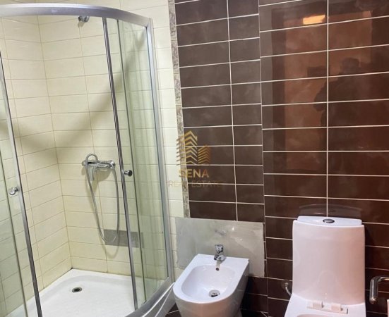 Tirane, jepet me qera apartament 1+1 Kati 1, 60 m² 500 € (Xhamllik)