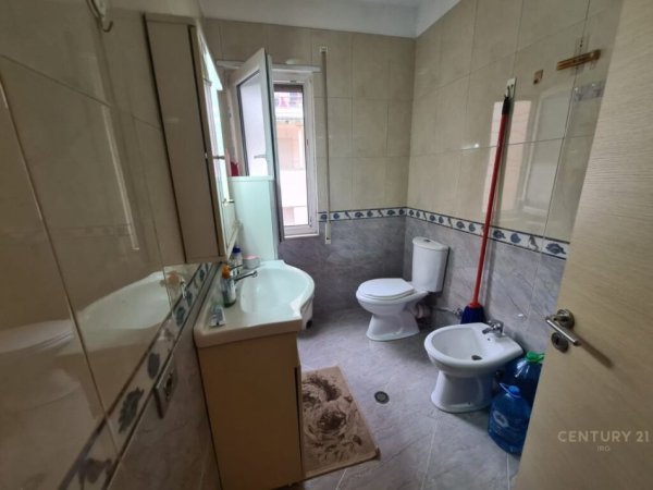 Tirane, shes apartament 2+1+Aneks+Ballkon Kati 5, 105 m² 219.000 € (KODRA E DIELLIT)