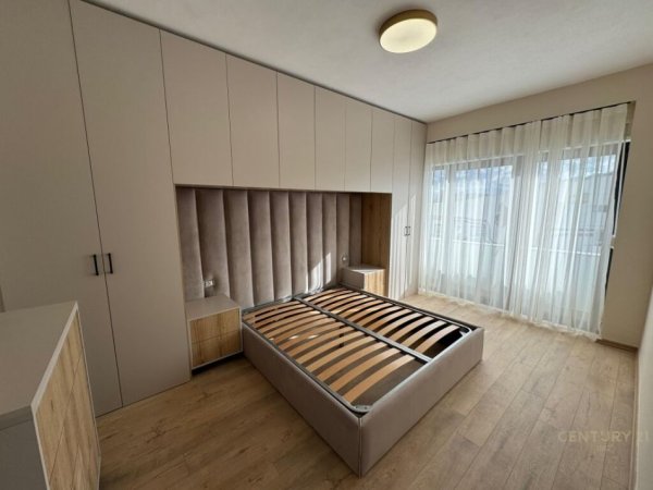 Tirane, jepet me qera apartament 2+1+Aneks+Ballkon Kati 5, 95 m² 650 € (KODRA E DIELLIT)