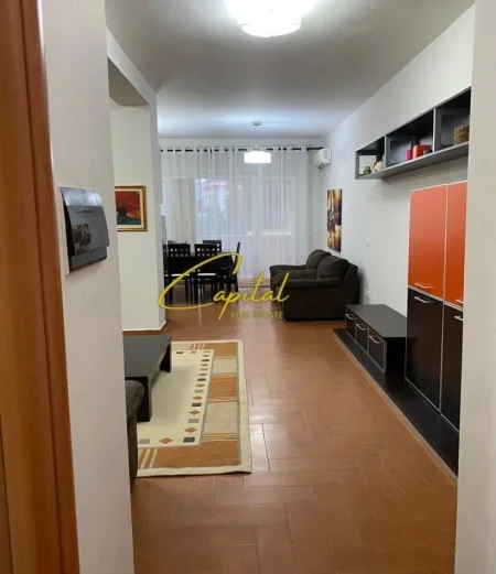 Tirane, jepet me qera apartament 2+1 Kati 1, 119 m² 600 € (KOPSHTI ZOOLOGJIK)