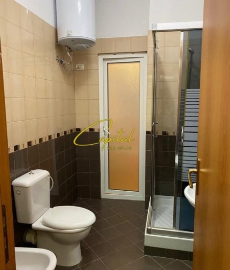 Tirane, jepet me qera apartament 2+1 Kati 1, 119 m² 600 € (KOPSHTI ZOOLOGJIK)