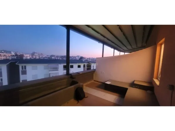 Tirane, jepet me qera hotel Kati 6, 415 m² 4.000 € (Fresk)