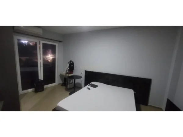 Tirane, jepet me qera hotel Kati 6, 415 m² 4.000 € (Fresk)