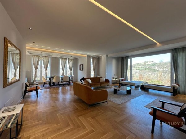 Tirane, jepet me qera Vile 3 Katshe Kati 3, 579 m² 6.800 € (Teg)