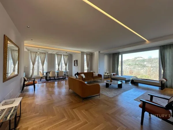 Tirane, jepet me qera Vile 3 Katshe Kati 3, 579 m² 6.800 € (Teg)