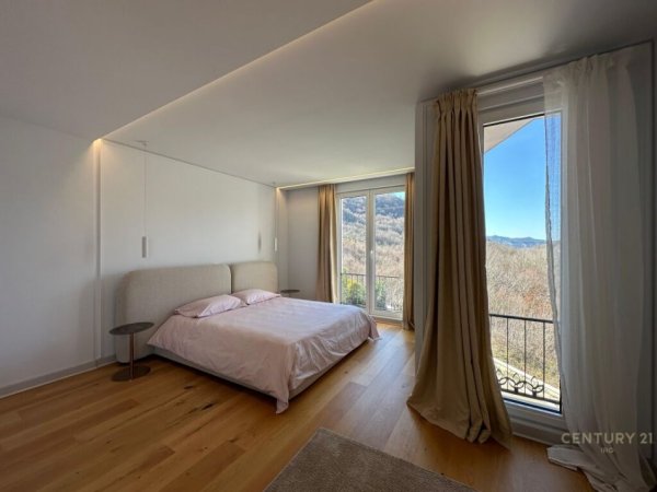 Tirane, jepet me qera Vile 3 Katshe Kati 3, 579 m² 6.800 € (Teg)