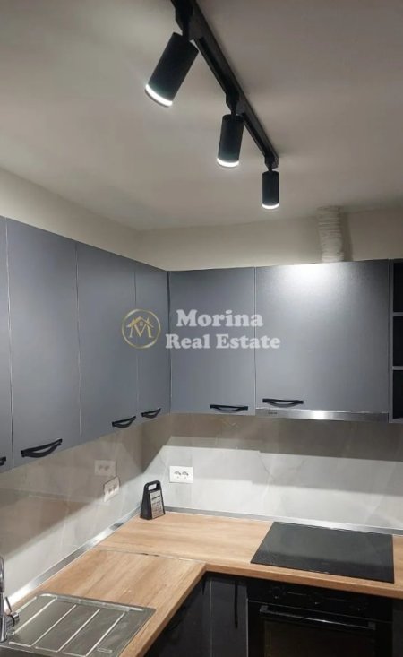 Tirane, jepet me qera shtepi 1+1 Kati 3, 50 m² 490 € (Rruga e Kavajes)