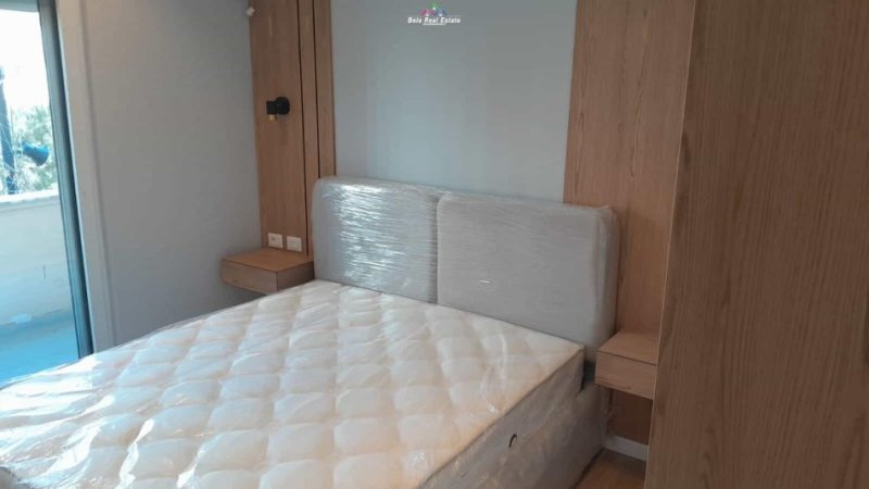 Tirane, jepet me qera apartament 1+1+Ballkon Kati 3, 55 m² 700 € (qender)