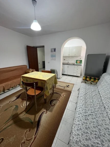 Tirane, jepet me qera apartament 2+1+Aneks+Ballkon Kati 4, 75 m² 450 € (Rruga Ndre Mjeda)