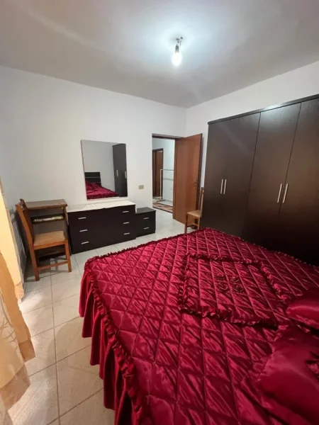 Tirane, jepet me qera apartament 2+1+Aneks+Ballkon Kati 4, 75 m² 450 € (Rruga Ndre Mjeda)