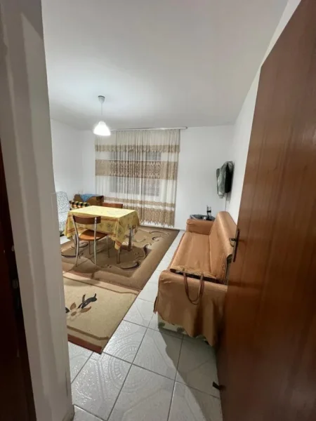 Tirane, jepet me qera apartament 2+1+Aneks+Ballkon Kati 4, 75 m² 450 € (Rruga Ndre Mjeda)