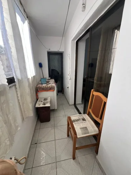 Tirane, jepet me qera apartament 2+1+Aneks+Ballkon Kati 4, 75 m² 450 € (Rruga Ndre Mjeda)