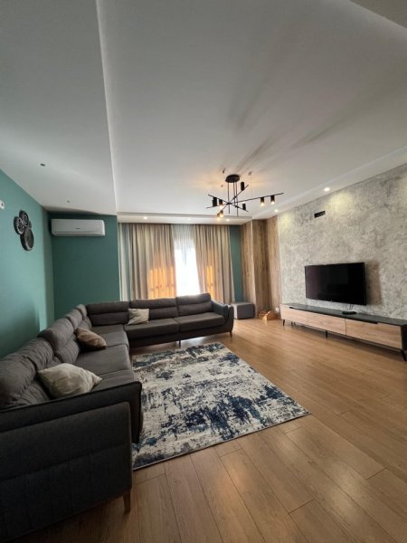 Tirane, jepet me qera 2+1+Ballkon Kati 3, 650 € (Don Bosko)