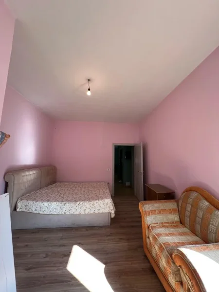 Tirane, jepet me qera 2+1+Ballkon Kati 3, 650 € (Don Bosko)