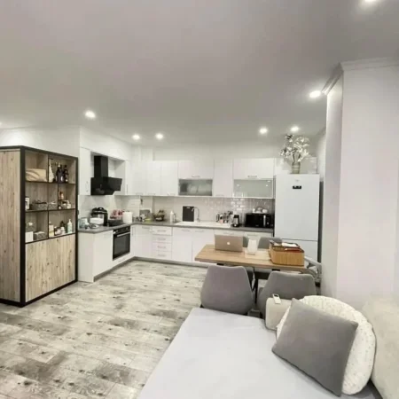 Tirane, shitet apartament 2+1 , 80 m² 145.000 € (Don Bosko)