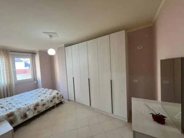 Tirane, shitet apartament 2+1 Kati 2, 103 m² 128.000 € (Fresk)