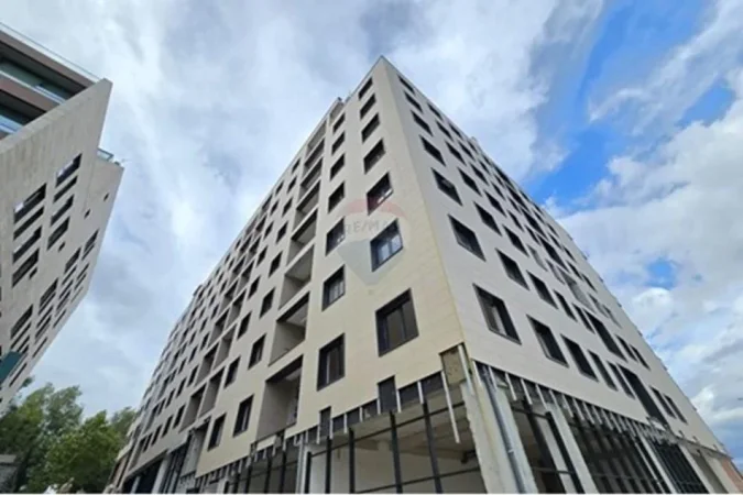 Tirane, shitet apartament 2+1+Ballkon Kati 1, 162 m² 365.000 € (Liqeni i Thatë)