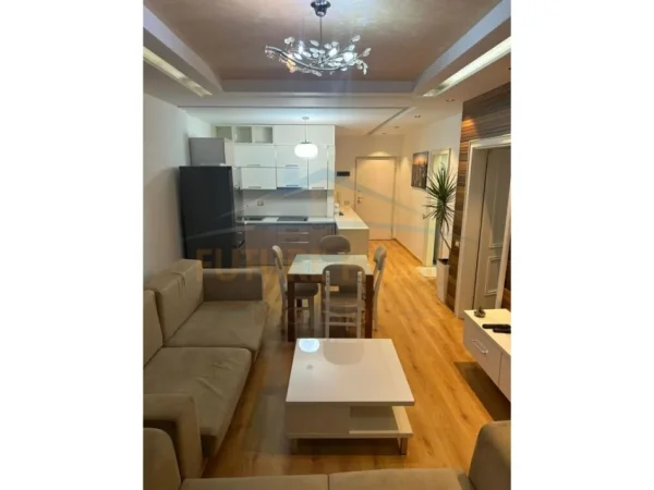 Durres, shitet apartament 2+1 Kati 7, 80 m² 165.000 € (QENDER DURRES)