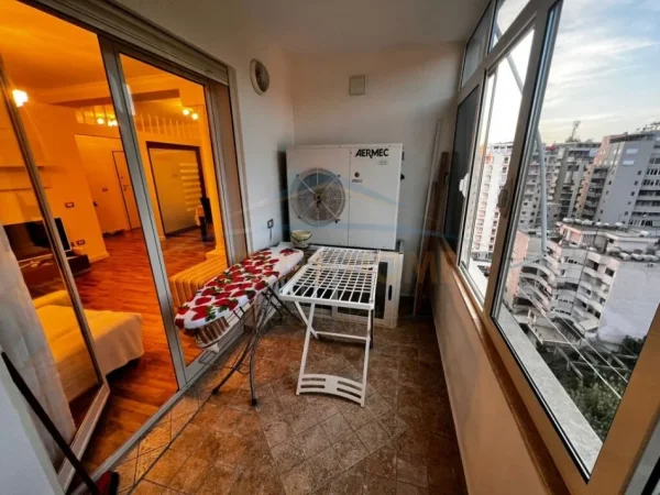 Durres, jepet me qera apartament 1+1 Kati 11, 104 m² 600 € (VOLLGA DURRES)