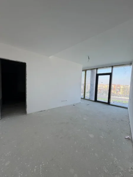 Tirane, shitet 3+1+Ballkon Kati 9, 216 m² 645.000 € (rruga e kosovareve)