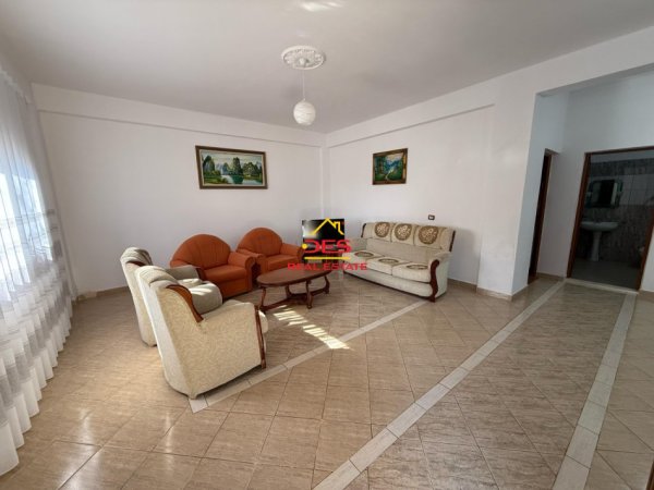 Vlore, jepet me qera Vile 2+1 Kati 0, 110 m² 300 € (Rruga Sokrat Leka)