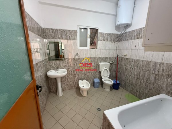 Vlore, jepet me qera Vile 2+1 Kati 0, 110 m² 300 € (Rruga Sokrat Leka)