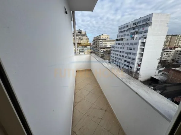 Durres, shitet apartament 2+1 Kati 6, 100 m² 120.000 € (PRANNE MUZEUMIT DURRES)