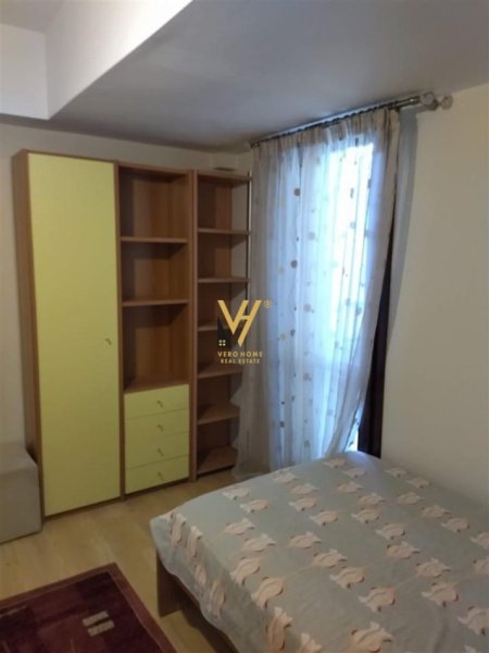 Tirane, jepet me qera apartament duplex 3+1+Ballkon Kati 4, 220 m² 600 € (KOPSHTI BOTANIK)